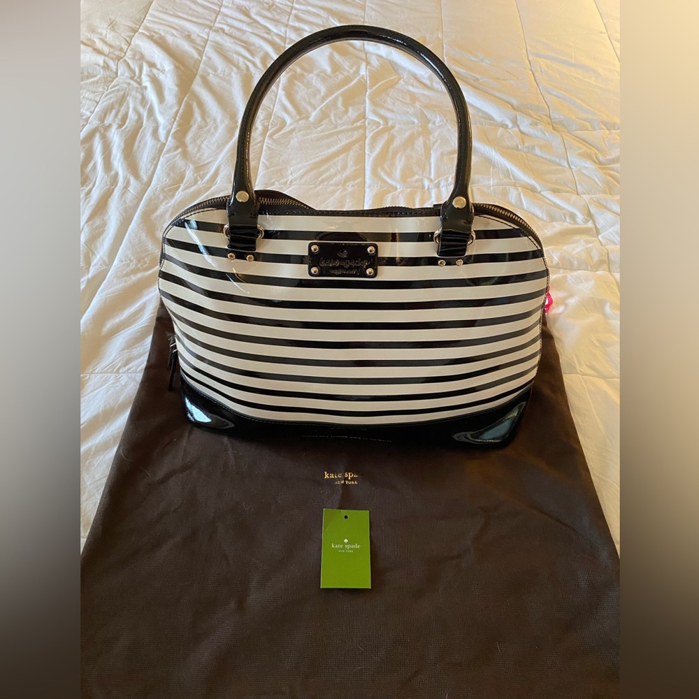 Kate Spade Rachelle Wellesley patent stripe blk/cream